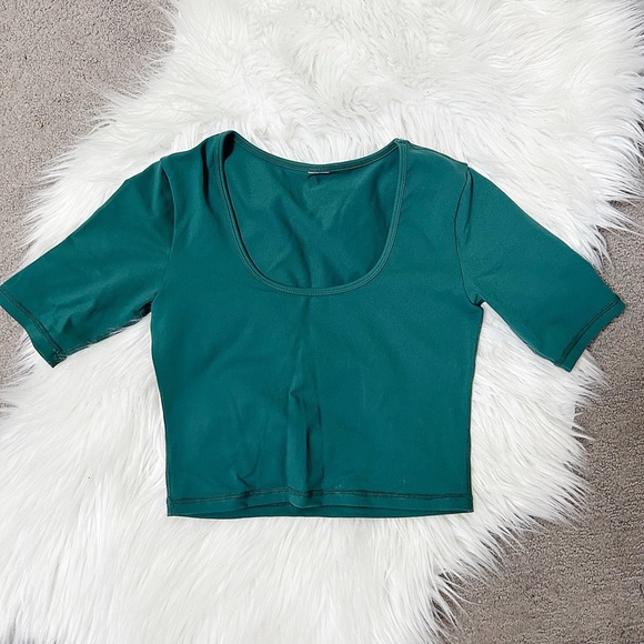 Paragon workout crop top - Picture 3 of 7